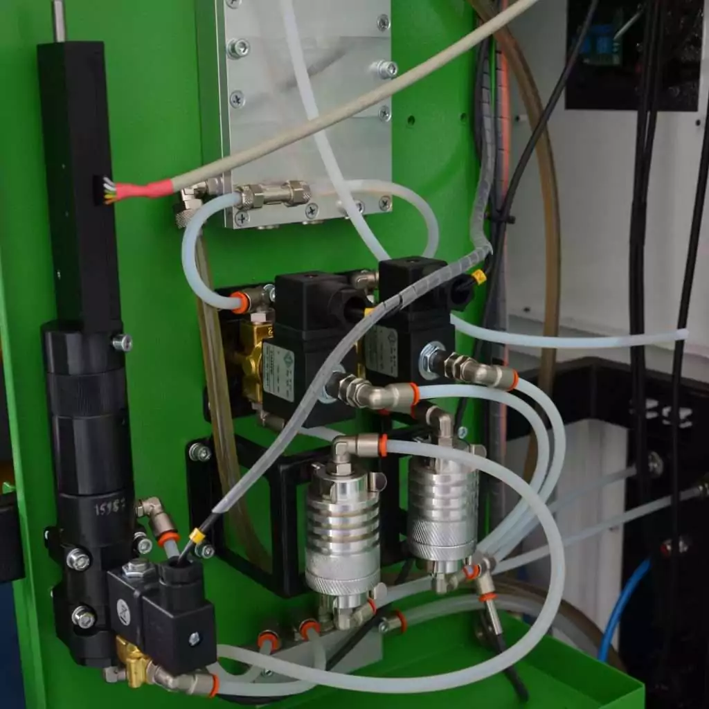Test bench for unit injectors, pump sections