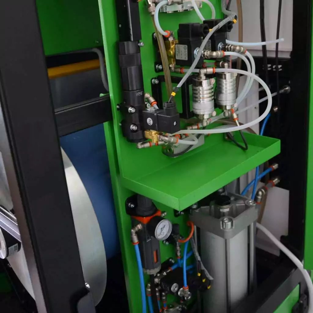 Test bench for unit injectors, pump sections